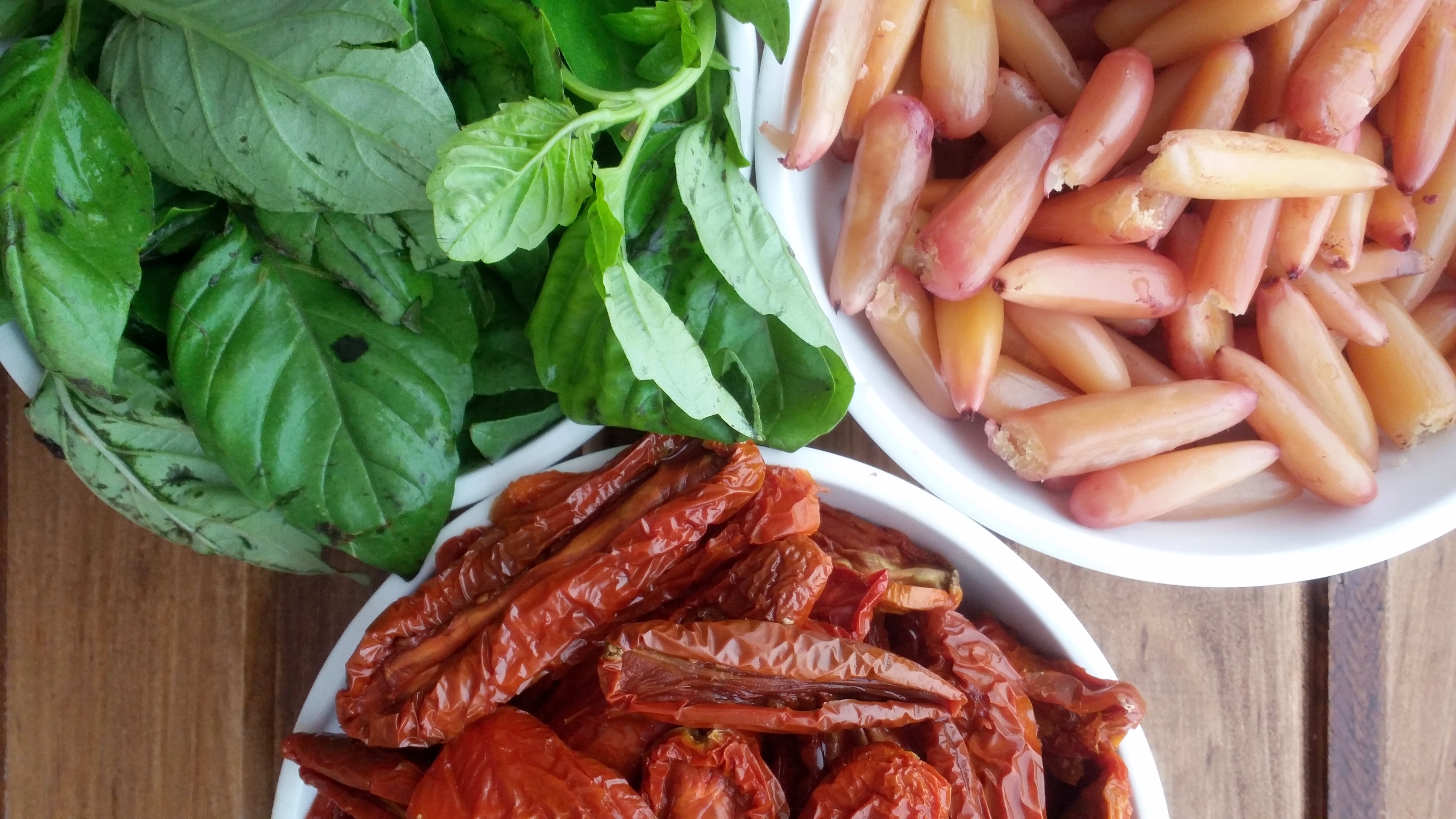 Pesto Rojo de Piñones. | The Simple Life®